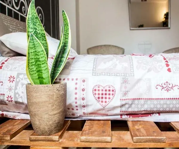 La Giara Romana Bed & Breakfast 3*