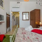לינה וארוחת בוקר La Giara Romana